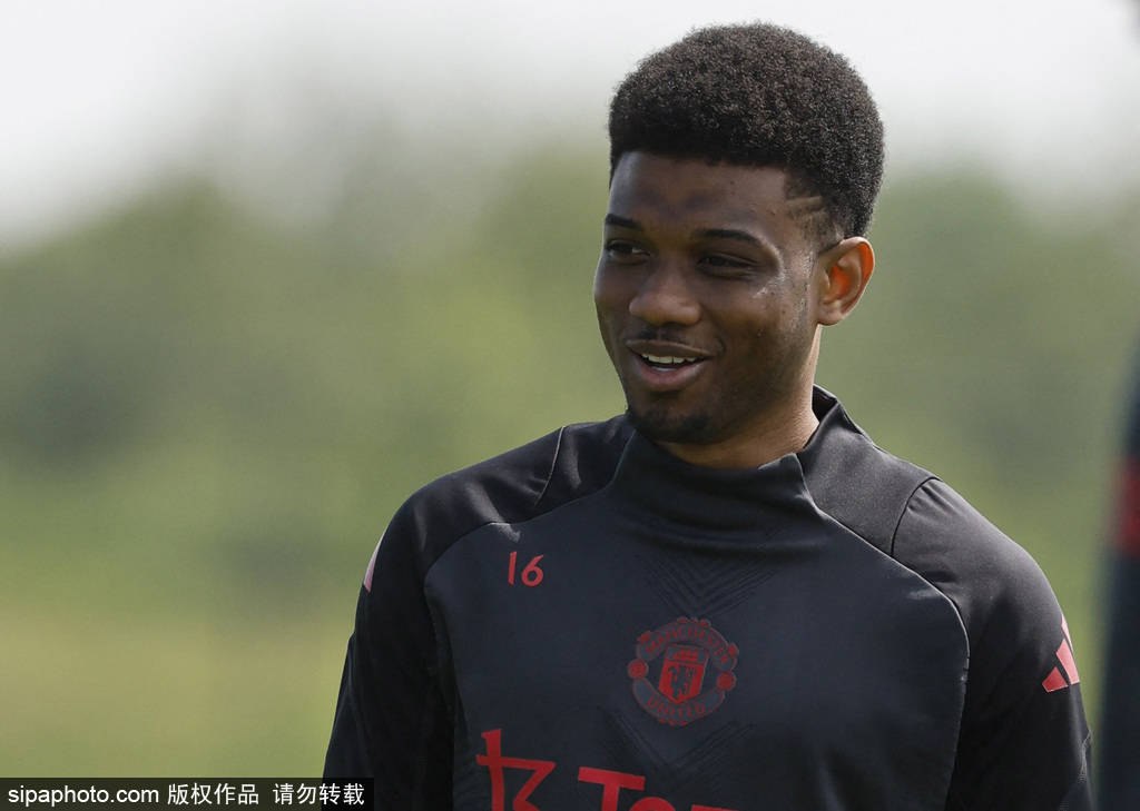 曼联免签法国新星前锋，未来之星能否再现波巴辉煌？